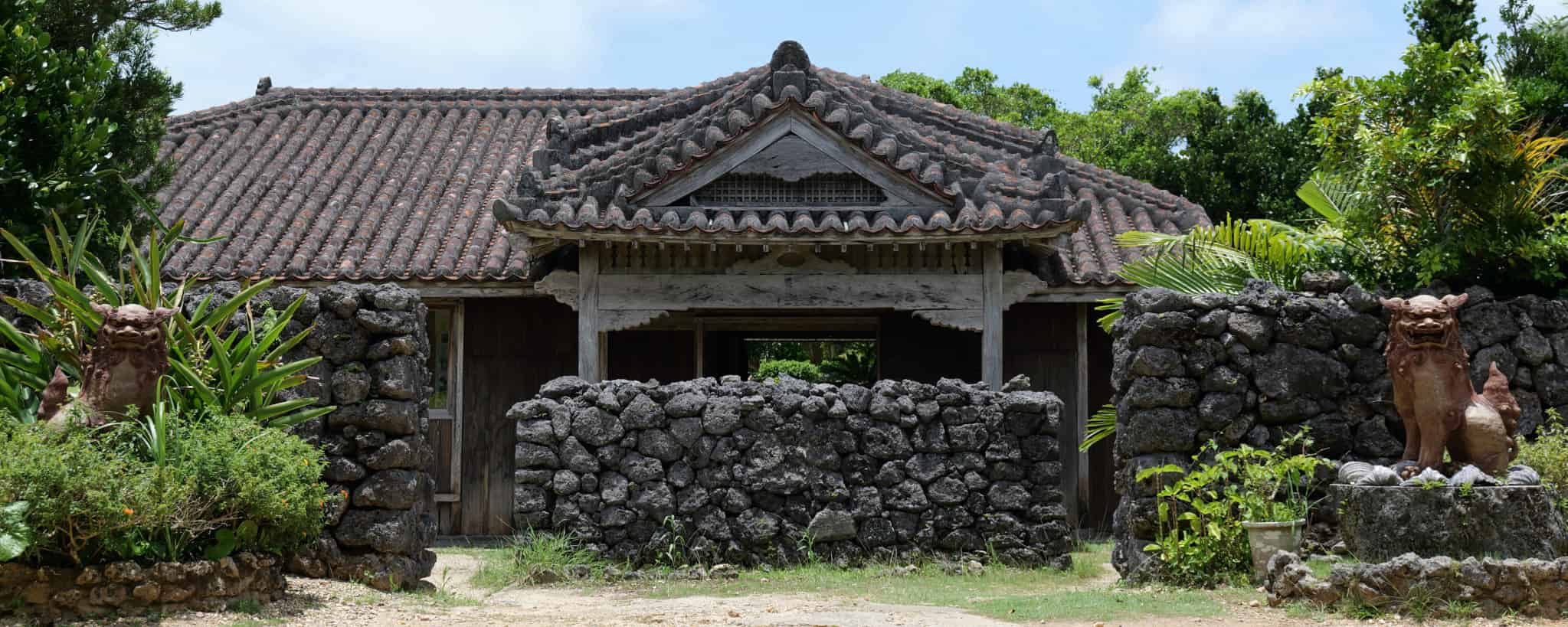 沖縄県, 沖縄, 九州地方, 九州, 日本, 日本旅, 日本観光, 泡盛, 酒, 三線, 和楽器, 空手, 武道
